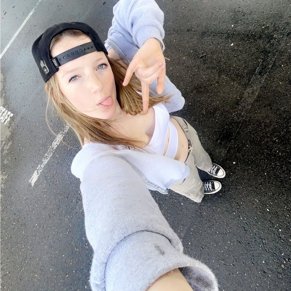 Meet your Posher, Gabriella